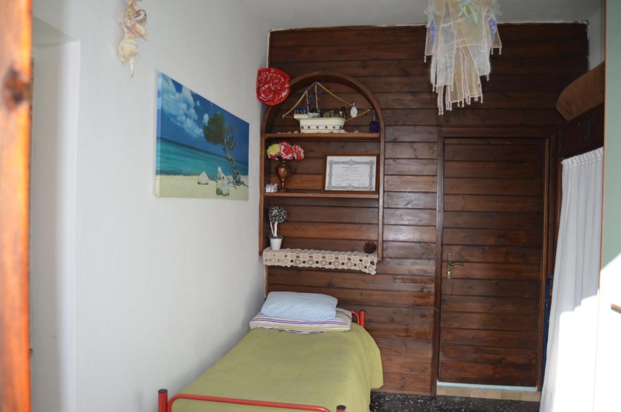 La Pineta Bed and Breakfast Pitelli Exteriör bild